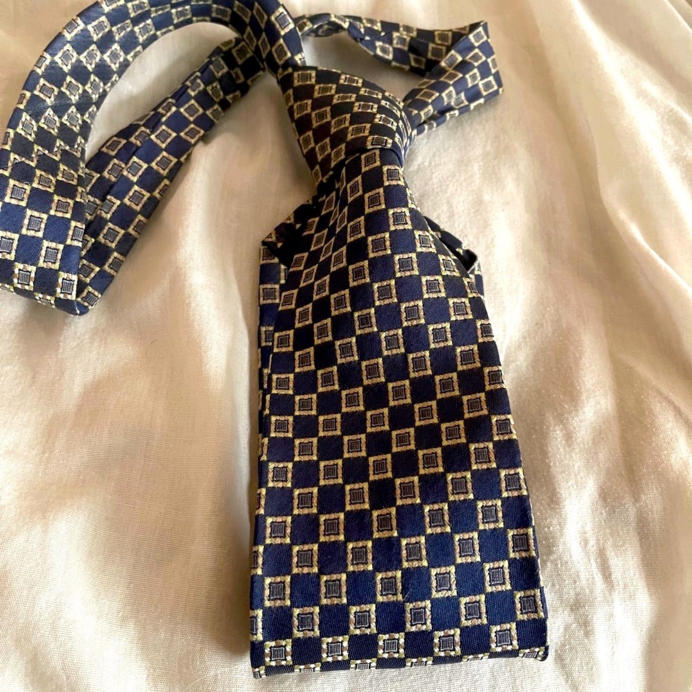 Boss, Silk, Italy Blue and Gold Geometric Pattern Tie
